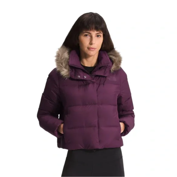 THE NORTH FACE Womens New Dealio 550 Down Short Jacket Blackberry Wine